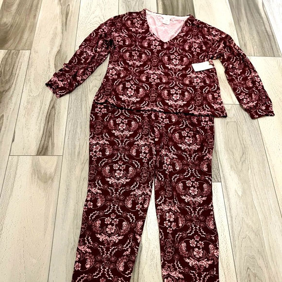 Beautiful women’s lucky brand pj set. Multiple sizes available. - Picture 4 of 8